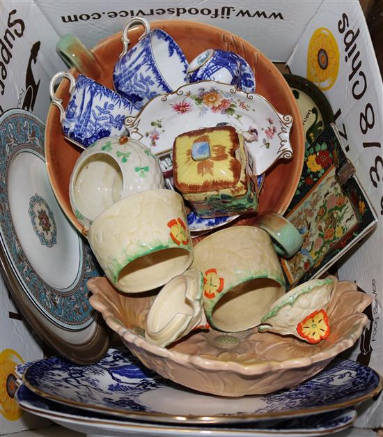 6 boxes of mixed ceramics